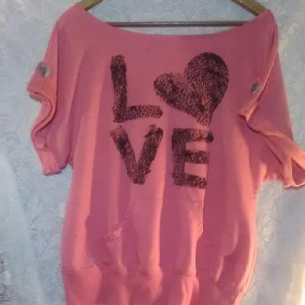 LOVE -Miss Chievous/Short Sleeve/Sweater